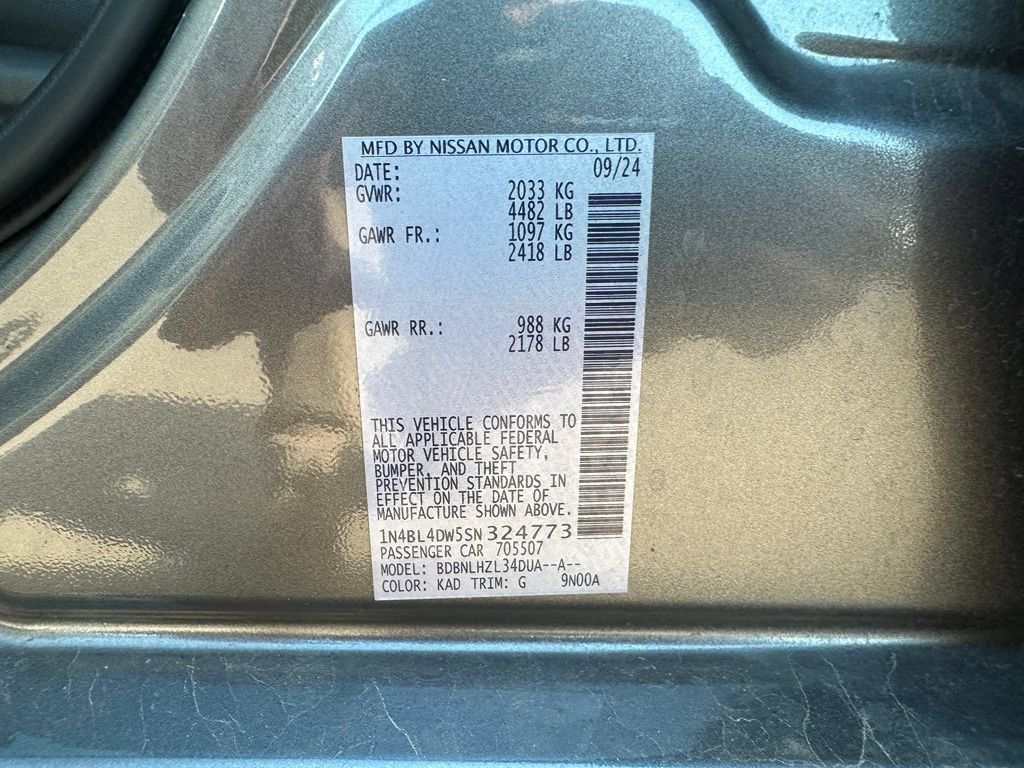 Used 2025 Nissan Altima 2.5 SV AWD/4WD image 9