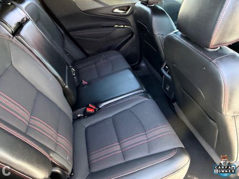 Certified 2022 Chevrolet Equinox RS w/ Infotainment Package image 12