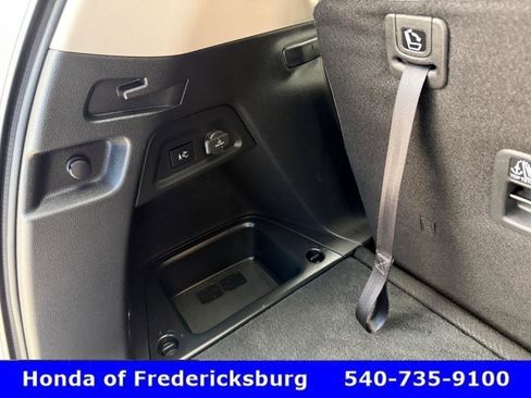 Certified 2025 Honda Pilot Elite image 23