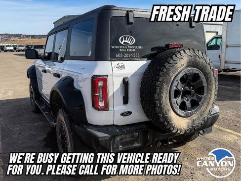 Used 2023 Ford Bronco Badlands image 2