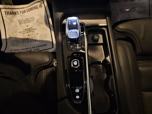 Certified 2023 Volvo XC90 B6 Ultimate w/ Protection Package Premier AWD/4WD image 24