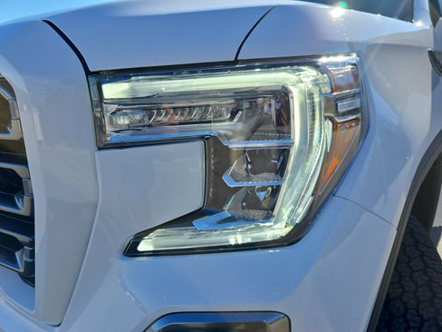 Used 2021 GMC Sierra 1500 AT4 w/ AT4 Premium Package image 28