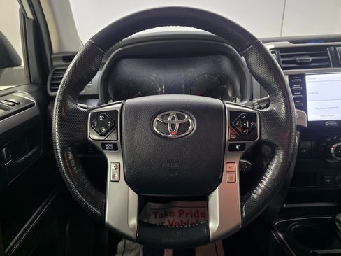 Used 2024 Toyota 4Runner SR5 Premium image 4