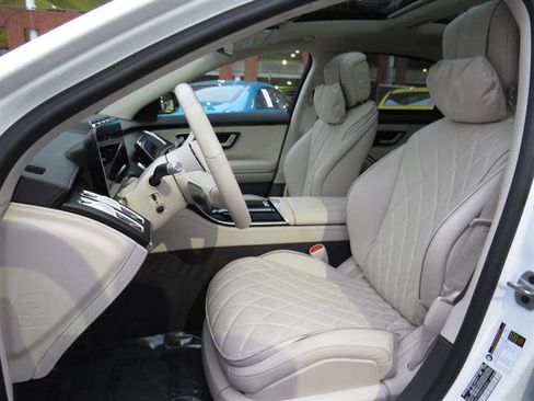 Used 2024 Mercedes-Benz S 580 4MATIC Sedan w/ AMG Line image 27