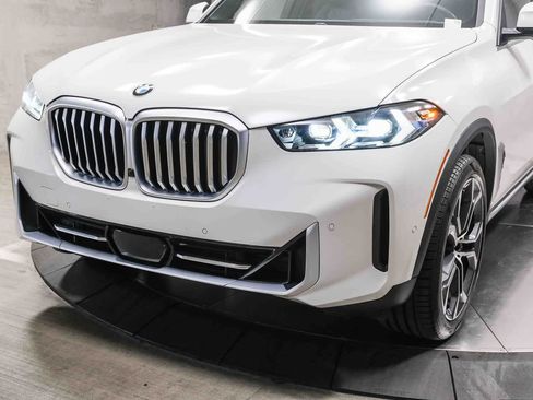 Used 2025 BMW X5 sDrive40i w/ Executive Package RWD image 11