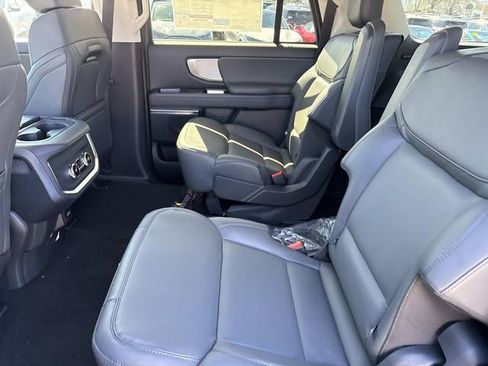 New 2026 Ford Expedition Max Active RWD image 19