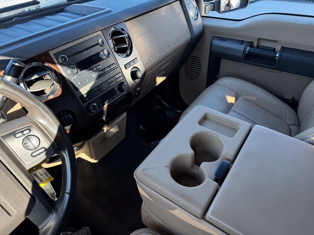 Used 2012 Ford F350 Lariat w/ Lariat Interior Pkg AWD/4WD image 16