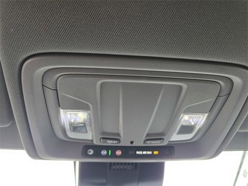 Used 2024 GMC Sierra 1500 Elevation image 20