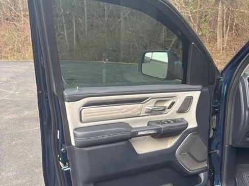 Used 2024 RAM 1500 Limited image 12