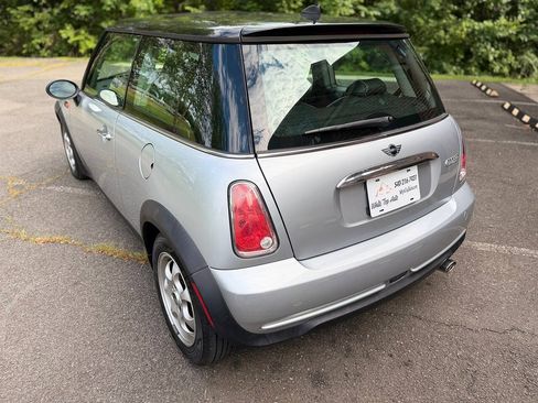 Used 2006 MINI Cooper Hardtop FWD image 4