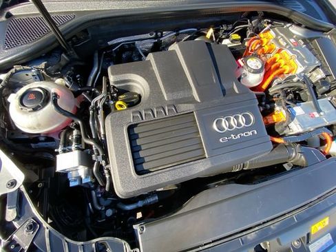 Used 2018 Audi A3 e-tron Premium w/ Sport Package image 28