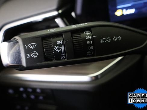 Used 2025 Chevrolet Suburban LT AWD/4WD image 31