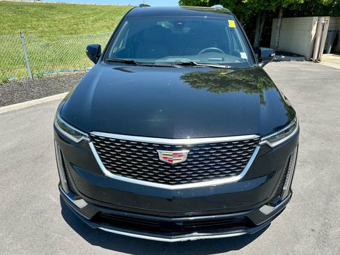 Used 2024 Cadillac XT6 Premium Luxury w/ Technology Package image 2
