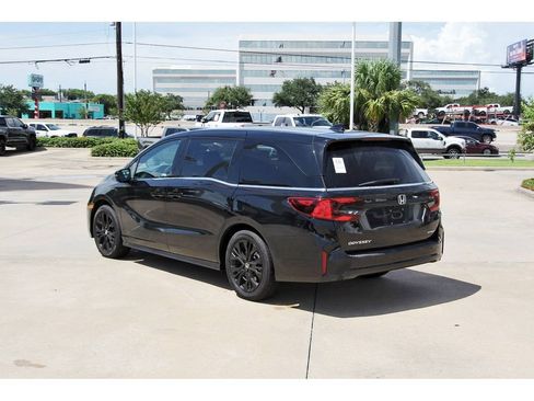 Used 2025 Honda Odyssey Sport-L image 4