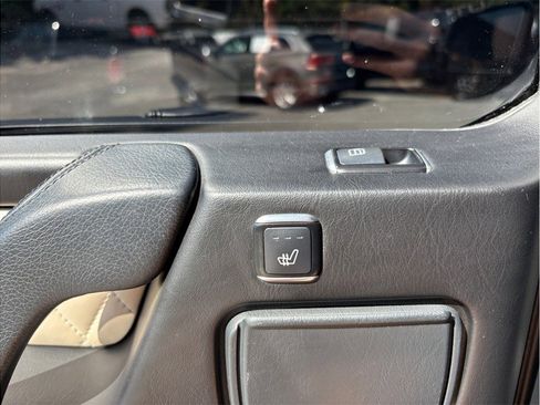 Used 2015 Mercedes-Benz G 63 AMG 4MATIC w/ PA6 Package image 40