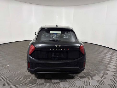 New 2026 MINI Cooper S image 2