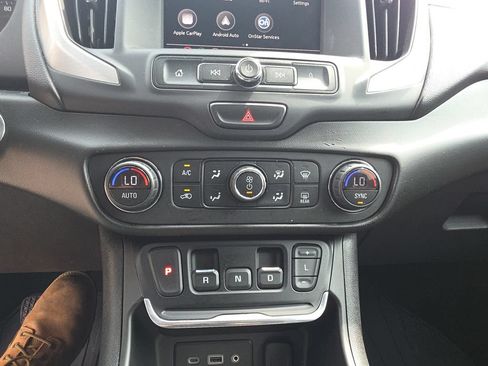 Certified 2020 GMC Terrain SLE w/ Driver Convenience Package FWD image 23