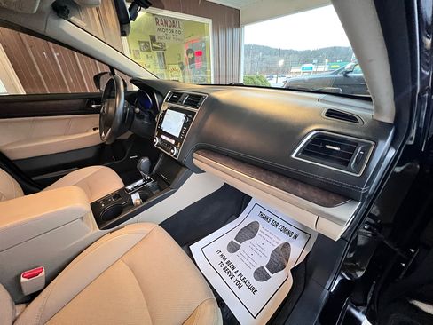 Used 2018 Subaru Outback 2.5i Limited image 27