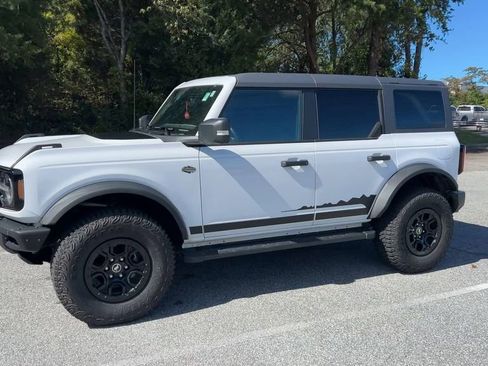 Used 2024 Ford Bronco Wildtrak image 31