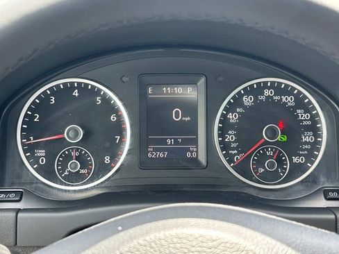 Used 2017 Volkswagen Tiguan Sport FWD image 30