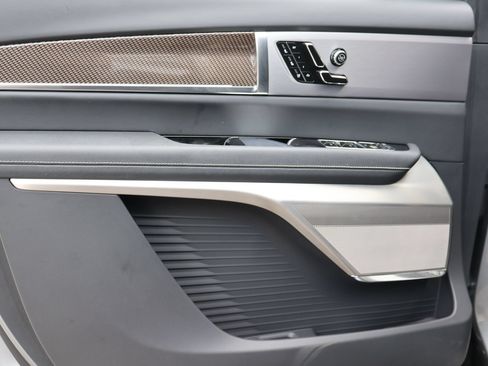 Certified 2026 Cadillac Vistiq Sport w/ LPO, Floor Liner Package AWD/4WD image 8