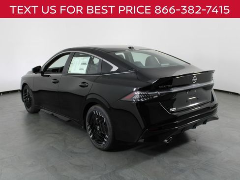 New 2026 Nissan Sentra SR w/ SR Premium Package FWD image 4