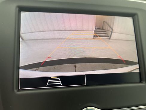 Used 2023 Chevrolet Equinox LS AWD/4WD image 14