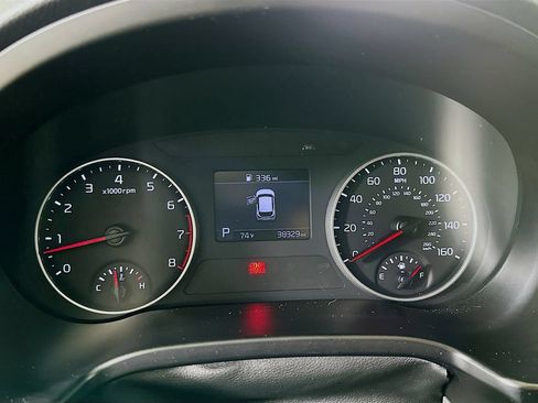 Used 2022 Kia Seltos LX AWD/4WD image 12