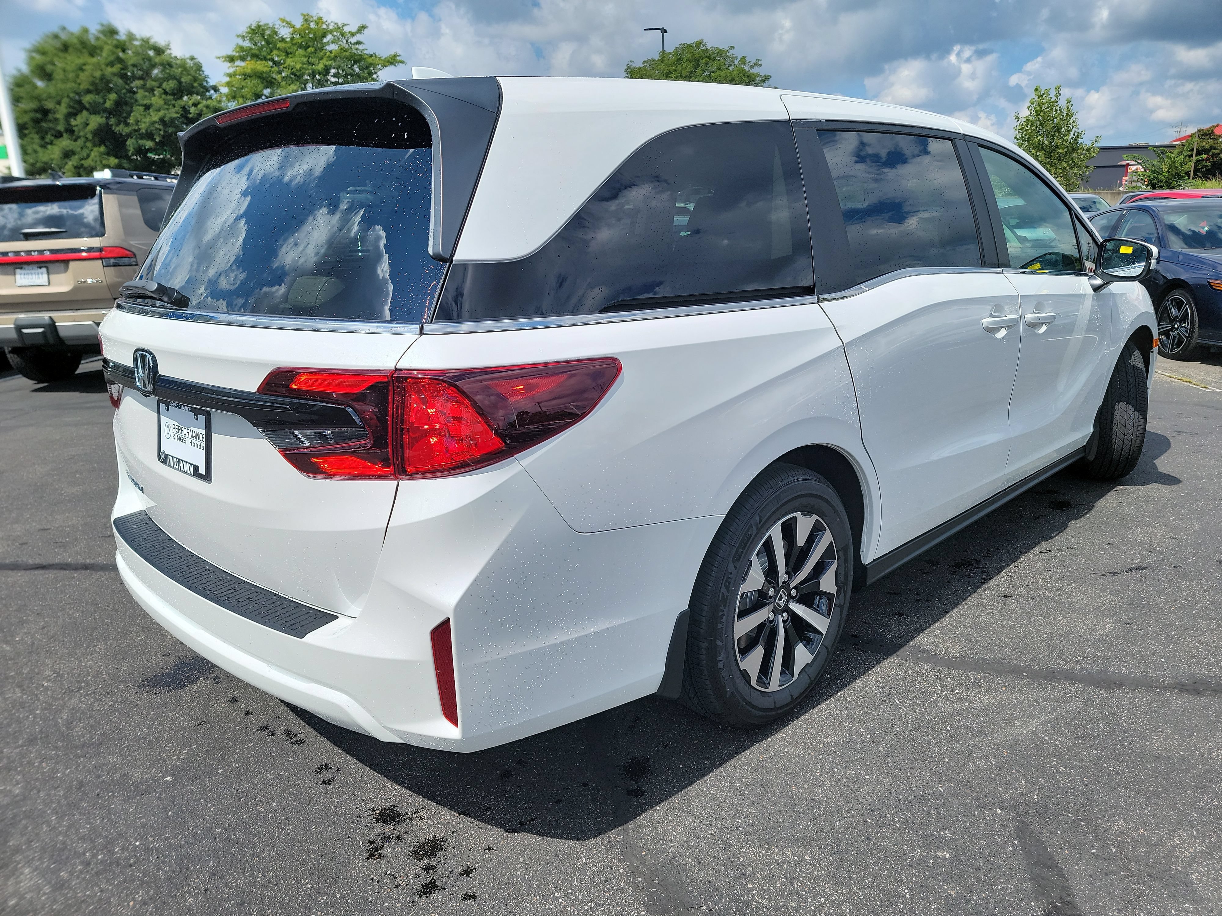 New 2027 Honda Odyssey EX-L image 9