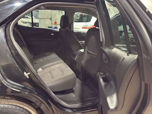 Used 2021 Chevrolet Equinox LT AWD/4WD image 26