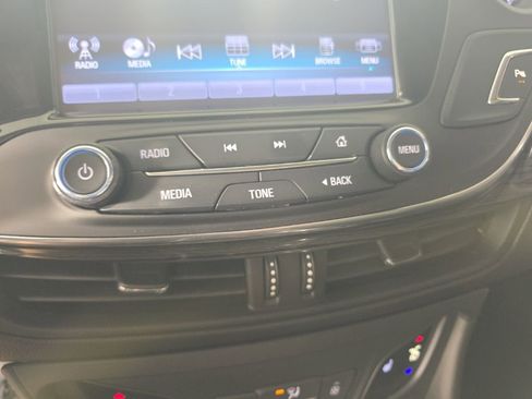 Used 2017 Buick Envision Essence w/ LPO, Cargo Package FWD image 20
