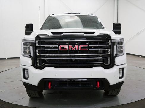 Used 2021 GMC Sierra 2500 AT4 w/ AT4 Premium Plus Package AWD/4WD image 2