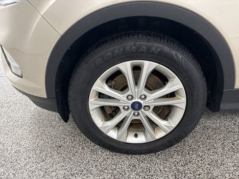 Used 2018 Ford Escape SE w/ SE SYNC Package image 15