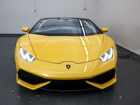 Used 2017 Lamborghini Huracan LP 610-4 AWD/4WD image 9