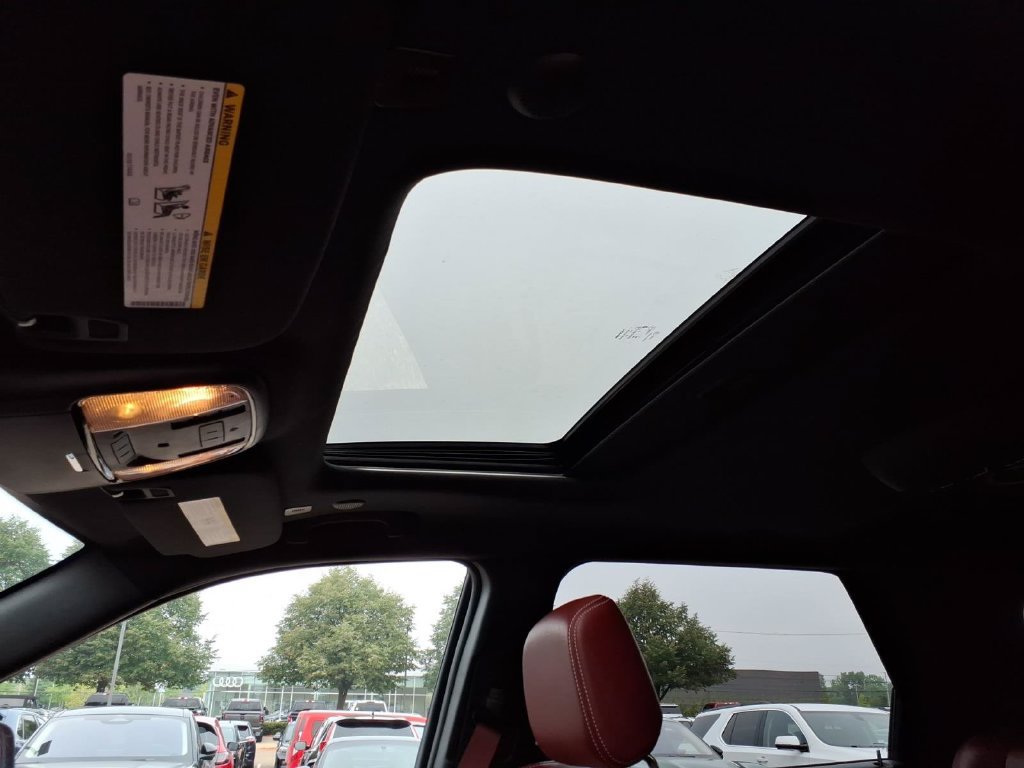 Used 2023 Dodge Durango SRT AWD/4WD image 12
