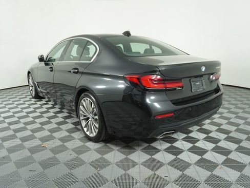 Used 2021 BMW 530i w/ Premium Package image 5