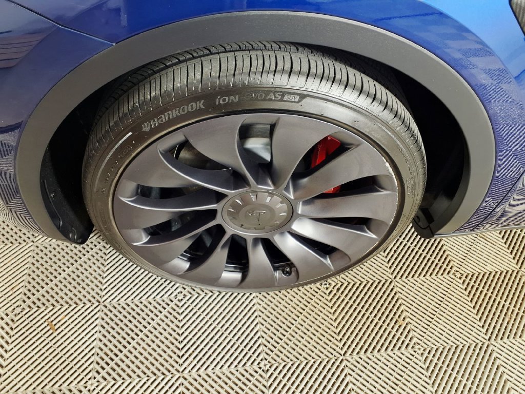 Used 2025 Tesla Model Y Performance AWD/4WD image 7