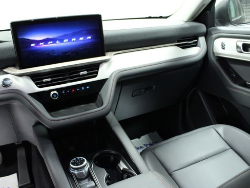 New 2026 Ford Explorer Active w/ Active Comfort Package image 20