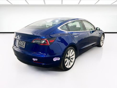 Used 2019 Tesla Model 3 Standard Range Plus RWD image 4
