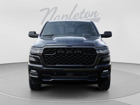 New 2026 RAM 1500 Express AWD/4WD image 7