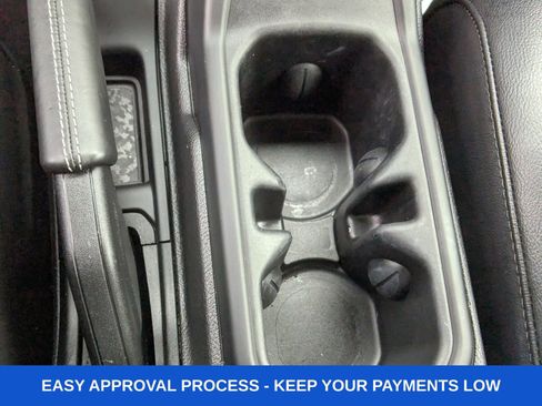 Used 2023 Jeep Wrangler Unlimited Sahara w/ Cold Weather Group image 27