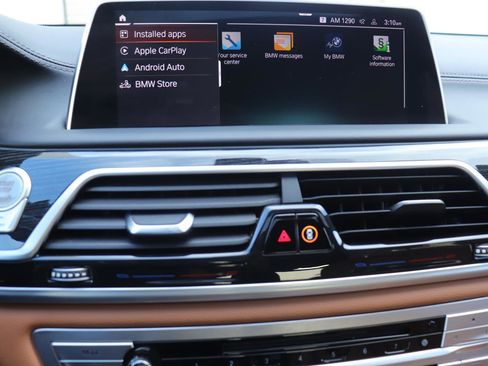 Used 2020 BMW 750i xDrive image 33