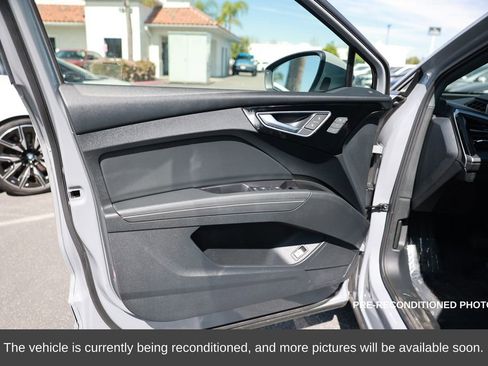 Used 2024 Audi Q4 e-tron Premium Plus w/ Premium Plus image 16
