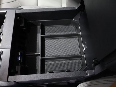 Used 2026 Toyota Tundra SR5 w/ SR5 Premium Package AWD/4WD image 31