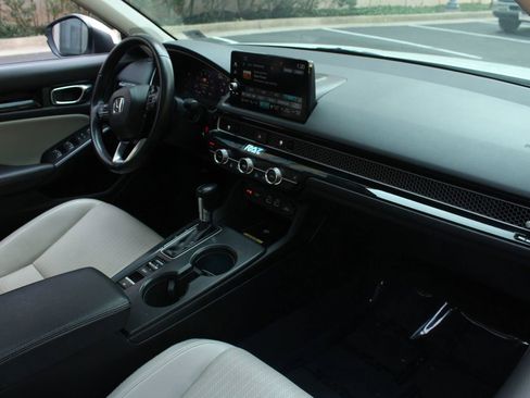 Used 2022 Honda Civic Touring image 27