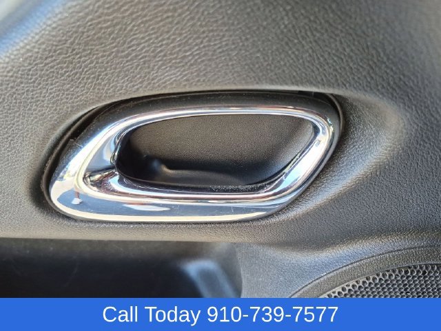 Used 2010 Chevrolet Camaro LT RWD image 12