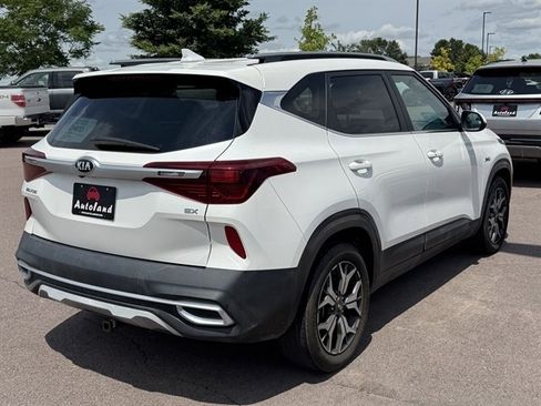 Used 2021 Kia Seltos EX AWD/4WD image 4