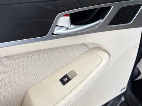 Used 2017 Genesis G80 3.8 w/ Option Group 03 image 19