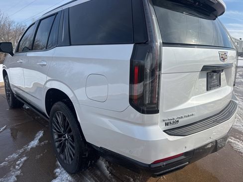 Used 2025 Cadillac Escalade Sport Platinum w/ LPO, Floor Liner Package image 4