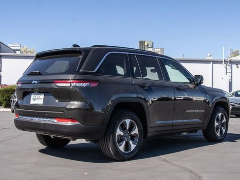 Used 2024 Jeep Grand Cherokee Limited 4xe image 7